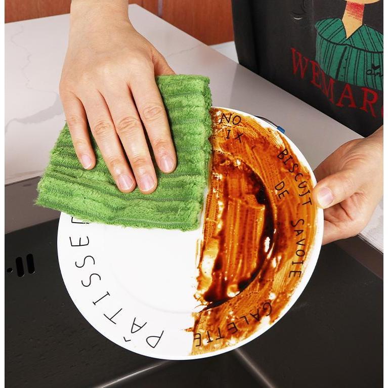 Thryve™ CleanRoll Reusable Cleaning Cloths